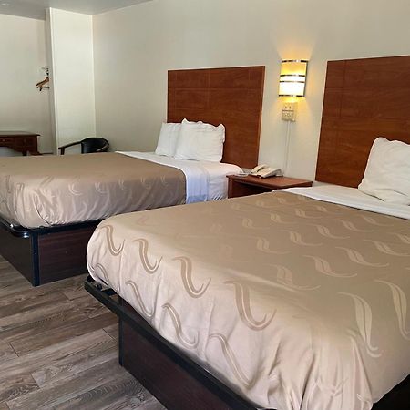 Evergreen Inn And R.V. Winnfield Екстериор снимка
