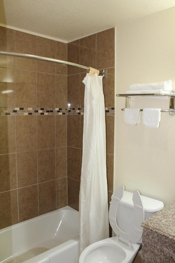 Evergreen Inn And R.V. Winnfield Екстериор снимка